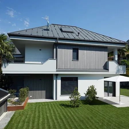 The By The River Tatil Evi