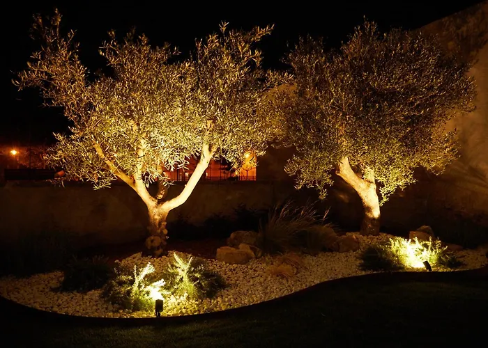 The By The River Tatil Evi